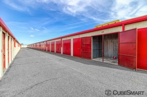 CubeSmart Self Storage - Surprise - 15821 North Dysart Road - Photo 5