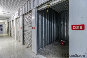 CubeSmart Self Storage - Surprise - 15821 North Dysart Road - Photo 8