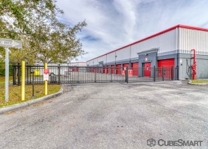 CubeSmart Self Storage - Fort Myers - 11200 Gladiolus Drive - Photo 2