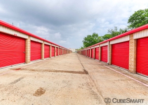 CubeSmart Self Storage - Austin - 2201 South Pleasant Valley Road