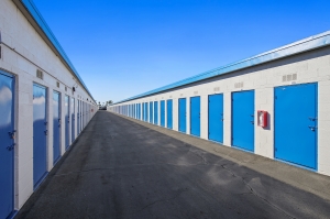 US Storage Centers - Glendale - 5801 West San Miguel Avenue - Photo 6
