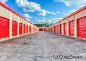 CubeSmart Self Storage - Sanford - 3750 West State Road 46 - Photo 4