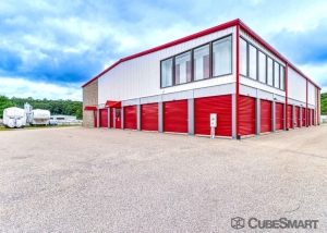 CubeSmart Self Storage - Exeter - Photo 2