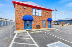 US Storage Centers - Murfreesboro - 136 River Rock Boulevard - Photo 2