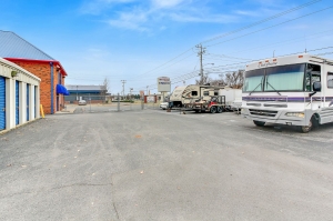 US Storage Centers - Murfreesboro - 136 River Rock Boulevard - Photo 6