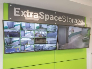 Extra Space Storage - 1094 - Saugus - Broadway - Rte 1 N - Photo 7