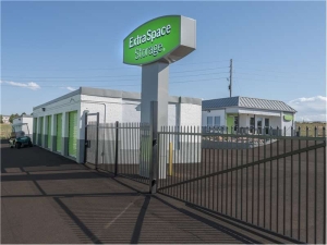 Extra Space Storage - 1075 - Thornton - W Thornton Parkway