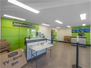 Extra Space Storage - 1075 - Thornton - W Thornton Parkway - Photo 3