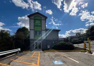 Extra Space Storage - 1063 - Pittsburgh - E Entry Dr