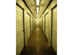 Extra Space Storage Edison Oak Tree Rd At 1660 Oak Tree Road Edison