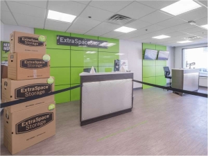 Extra Space Storage - 0502 - Mt Vernon - Northwest St - Photo 3