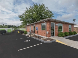 Extra Space Storage - 0782 - Shawnee - W 63rd St