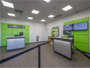 Extra Space Storage - 8185 - St Petersburg - Pasadena Avenue S - Photo 3