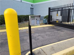 Extra Space Storage - 1568 - Chesapeake - Bruce Rd - Photo 2