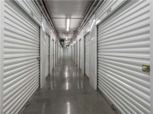 Extra Space Storage - 8460 - Kissimmee - Pleasant Hill Rd - Photo 5