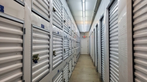 Top Self Storage Miami Gardens - Photo 12