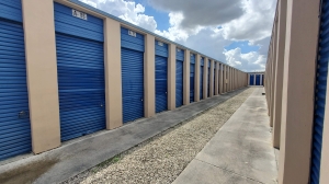 Top Self Storage Miami Gardens - Photo 16