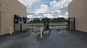 Top Self Storage Miami Gardens - Photo 21