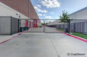 CubeSmart Self Storage - Dallas - 5818 Lyndon B Johnson Fwy Picture 11 of CubeSmart Self Storage - Dallas - 5818 Lyndon B Johnson Fwy - FindStorageFast.com