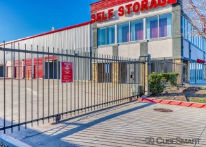 CubeSmart Self Storage - Fort Worth - 7201 North Fwy - Photo 2