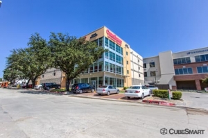 CubeSmart Self Storage - Dallas - 6831 W Northwest Hwy