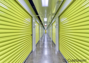 CubeSmart Self Storage - Dallas - 6831 W Northwest Hwy - Photo 2