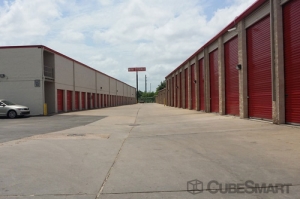 CubeSmart Self Storage - Houston - 5400 Alder Drive Picture of CubeSmart Self Storage - Houston - 5400 Alder Drive