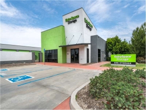 Extra Space Storage - 1669 - Lake Forest - Baffin Bay Dr