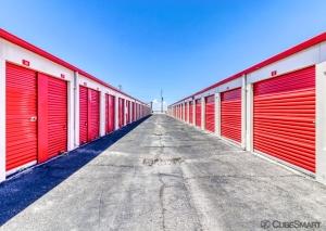 CubeSmart Self Storage - El Paso - 10642 Montana Ave - Photo 4