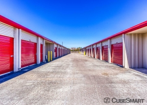 CubeSmart Self Storage - Houston - 350 West Rankin Road - Photo 2