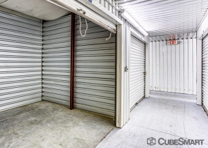 CubeSmart Self Storage - Houston - 350 West Rankin Road - Photo 10