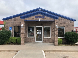 Simply Self Storage - 275 12th Avenue SE - Norman Picture of Simply Self Storage - 275 12th Avenue SE - Norman