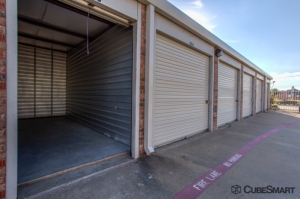 CubeSmart Self Storage - Little Elm - 2421 Farm To Market Road 423 Picture of CubeSmart Self Storage - Little Elm - 2421 Farm To Market Road 423
