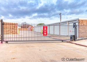 CubeSmart Self Storage - Little Elm - 2421 Farm To Market Road 423 - Photo 2