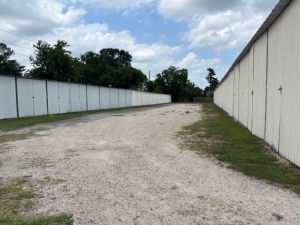 Huffmeister RV/Boat Storage - Photo 11