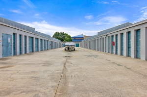 Storage From Us Centers Longwood 460 Florida View Larger Us Storage Centers Longwood 460 Florida Central Pkwy Photo 3