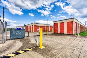 Abbott Trinity Self Storage - Photo 3