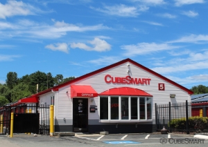CubeSmart Self Storage - Walpole - Photo 4