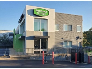 Extra Space Storage - 0840 - Woodbridge - Telegraph Rd - Photo 6