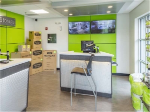 Extra Space Storage - 0467 - Alexandria - N Henry St - Photo 3