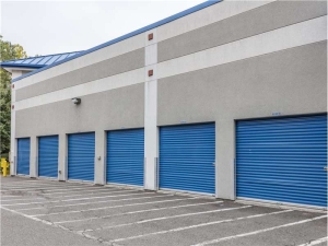 Extra Space Storage - 8275 - Lorton - Mims St - Photo 4