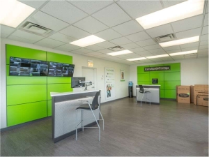 Extra Space Storage - 1108 - Crest Hill - Larkin Av - Photo 3