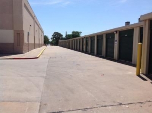 Life Storage - Houston - East T C Jester Boulevard Picture of Life Storage - Houston - East T C Jester Boulevard