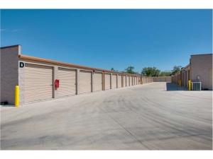Extra Space Storage - 1620 - Arlington - US 287 Frontage Rd - Photo 4