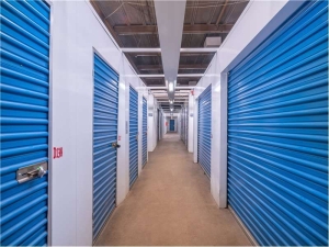 Extra Space Storage - 1710 - Chicago - Western Ave - Photo 5