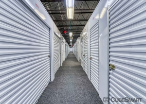 CubeSmart Self Storage - Rockville - 4 Research Pl - Photo 4
