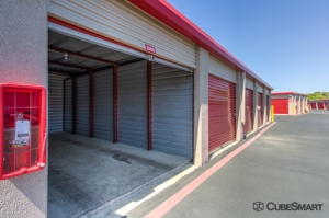 CubeSmart Self Storage - San Antonio - 7950 Bandera Rd Picture 2 of CubeSmart Self Storage - San Antonio - 7950 Bandera Rd - FindStorageFast.com