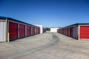 Move It Self Storage - Crestway Picture of Move It Self Storage - Crestway