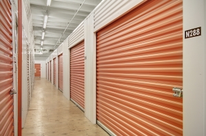 Vine Street Storage Picture of Vine Street Storage