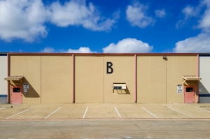US Storage Centers - Denton - 1815 Shady Oaks Drive Picture of US Storage Centers - Denton - 1815 Shady Oaks Drive